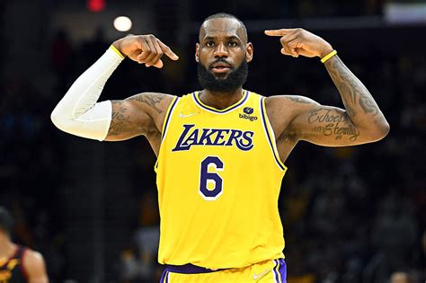 lebron james contract lakers